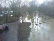 2008 flood January ukc // 1632x1224 // 532.9KB